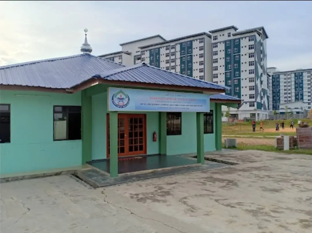 Exterior Madrasah